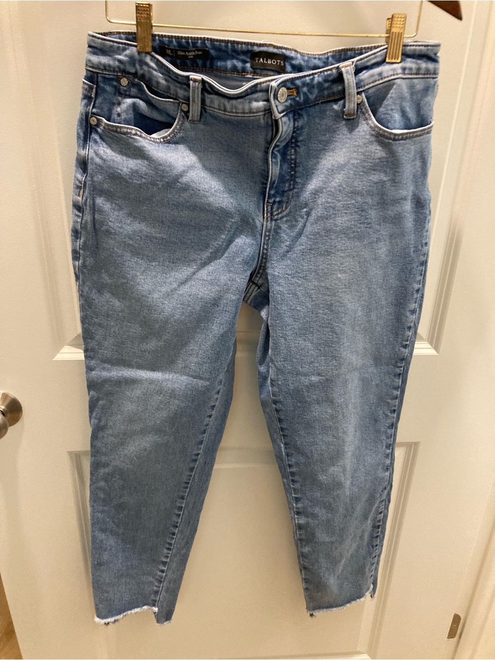 Talbots 10T Light Wash Ankle Crop Jeans Raw hem